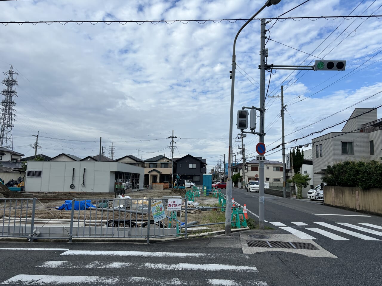 ローソン下池田店