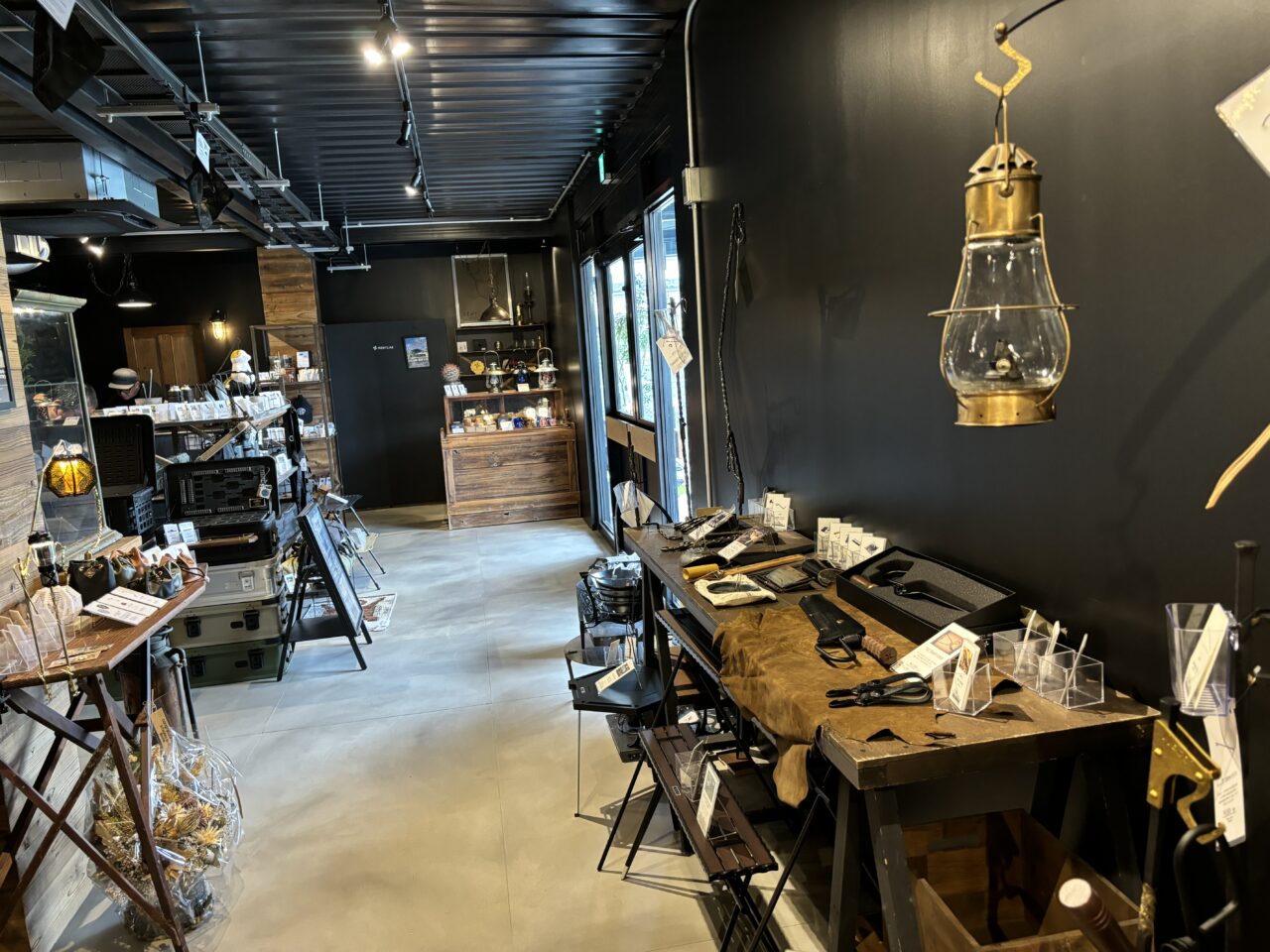 VENTLAX FLAGSHIP STORE 店内