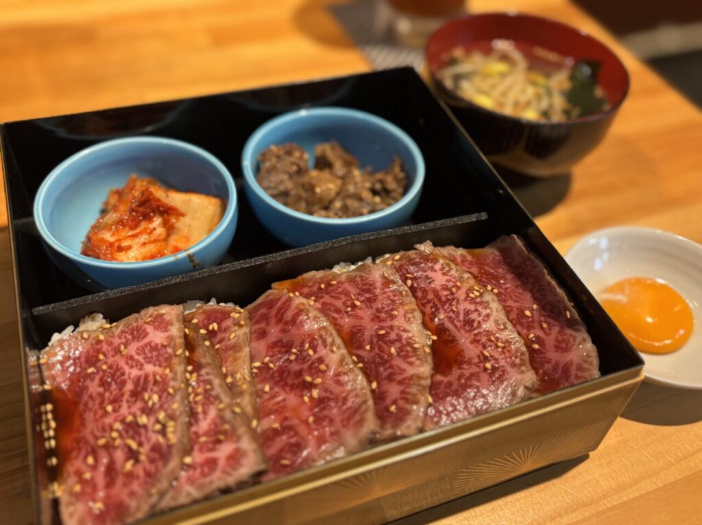 焼肉月ランチ