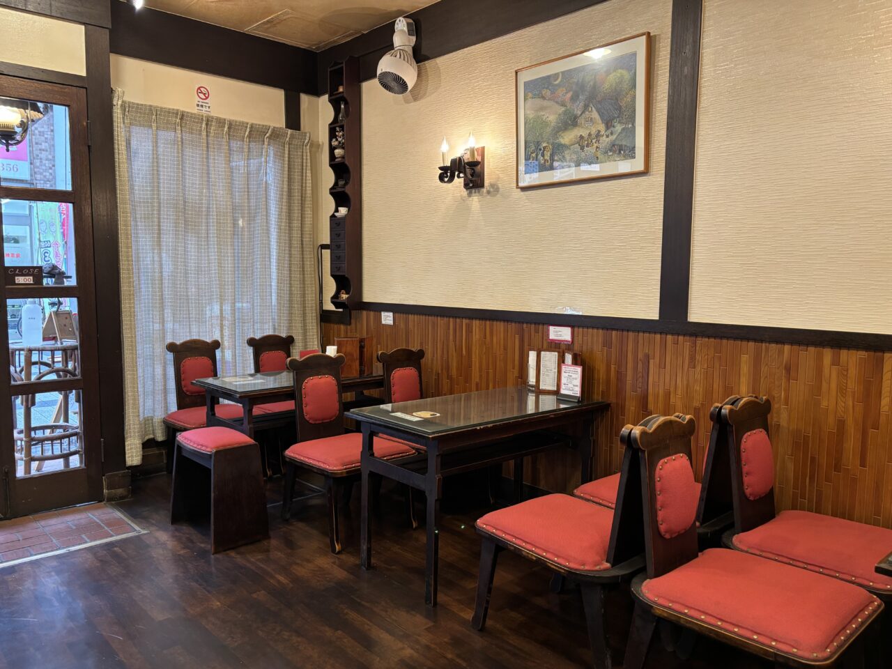 和蘭豆店内