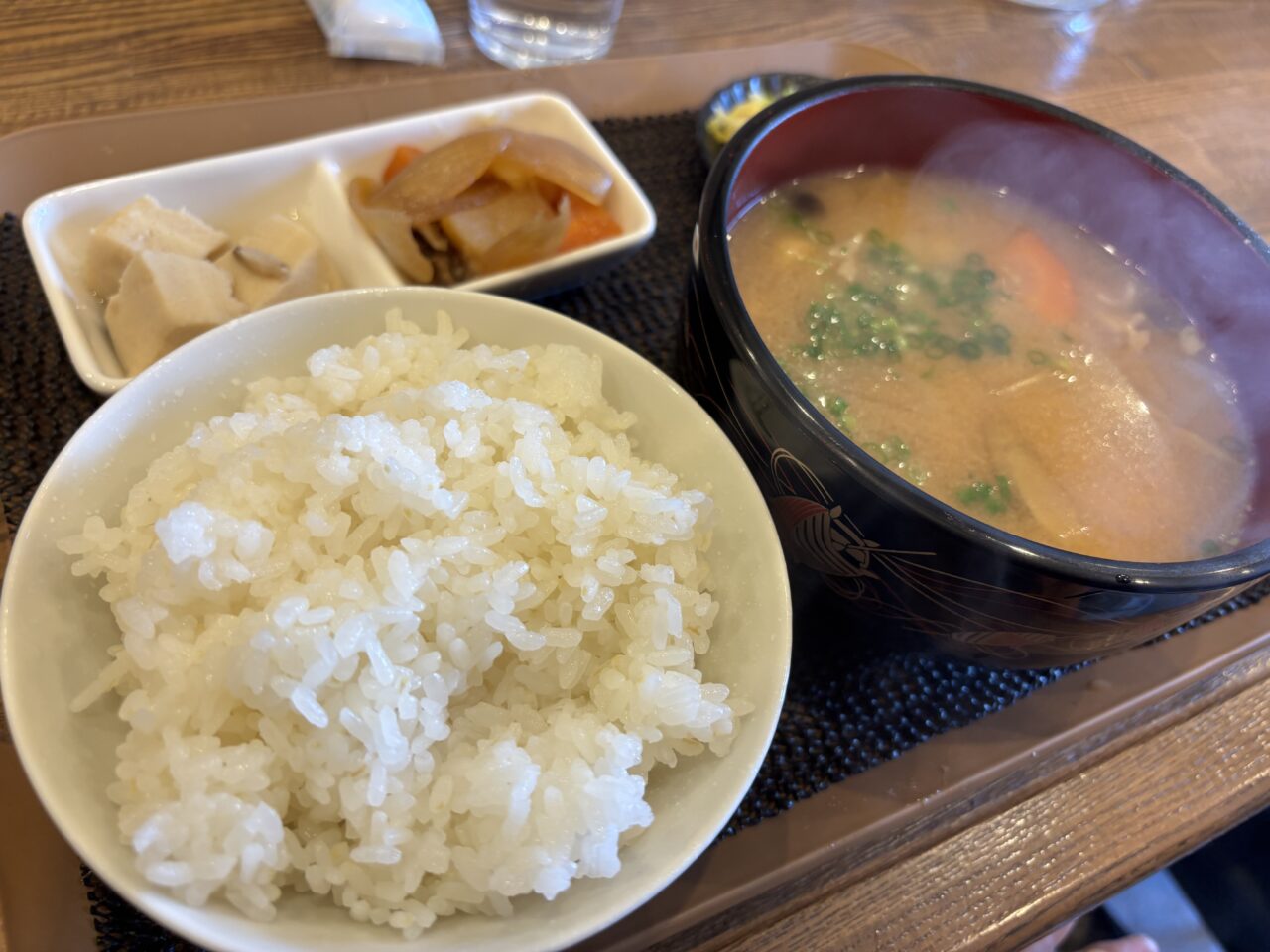 千とん汁定食
