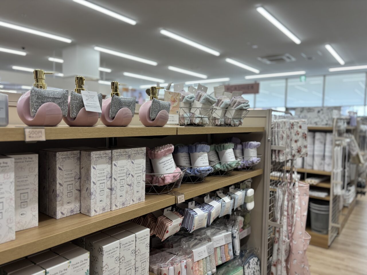 ダイソー店内