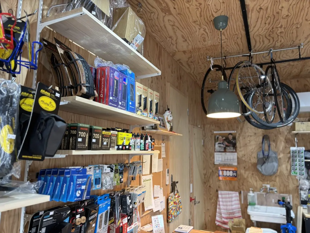 園田銀輪店店内