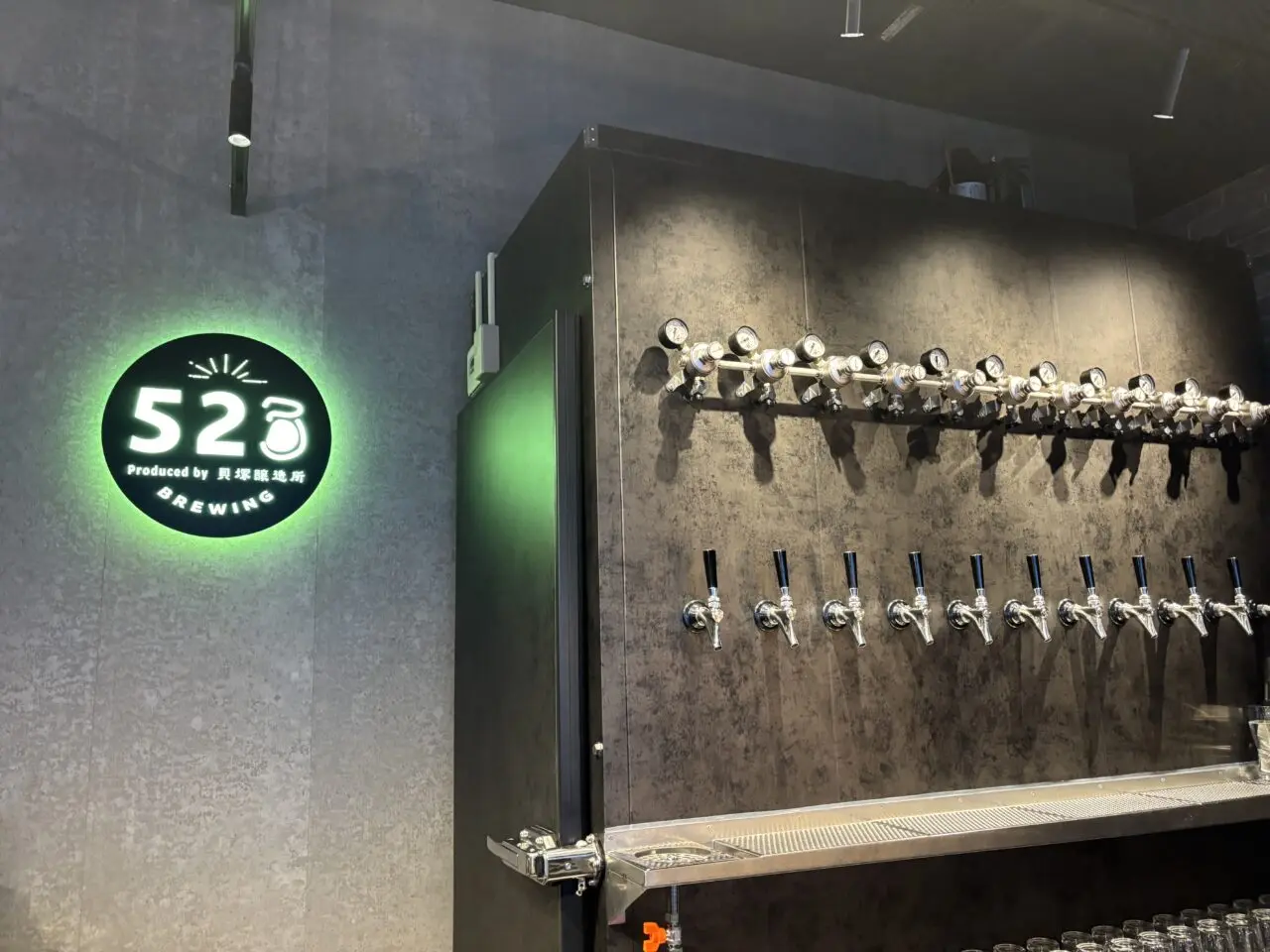 523BREWING店内