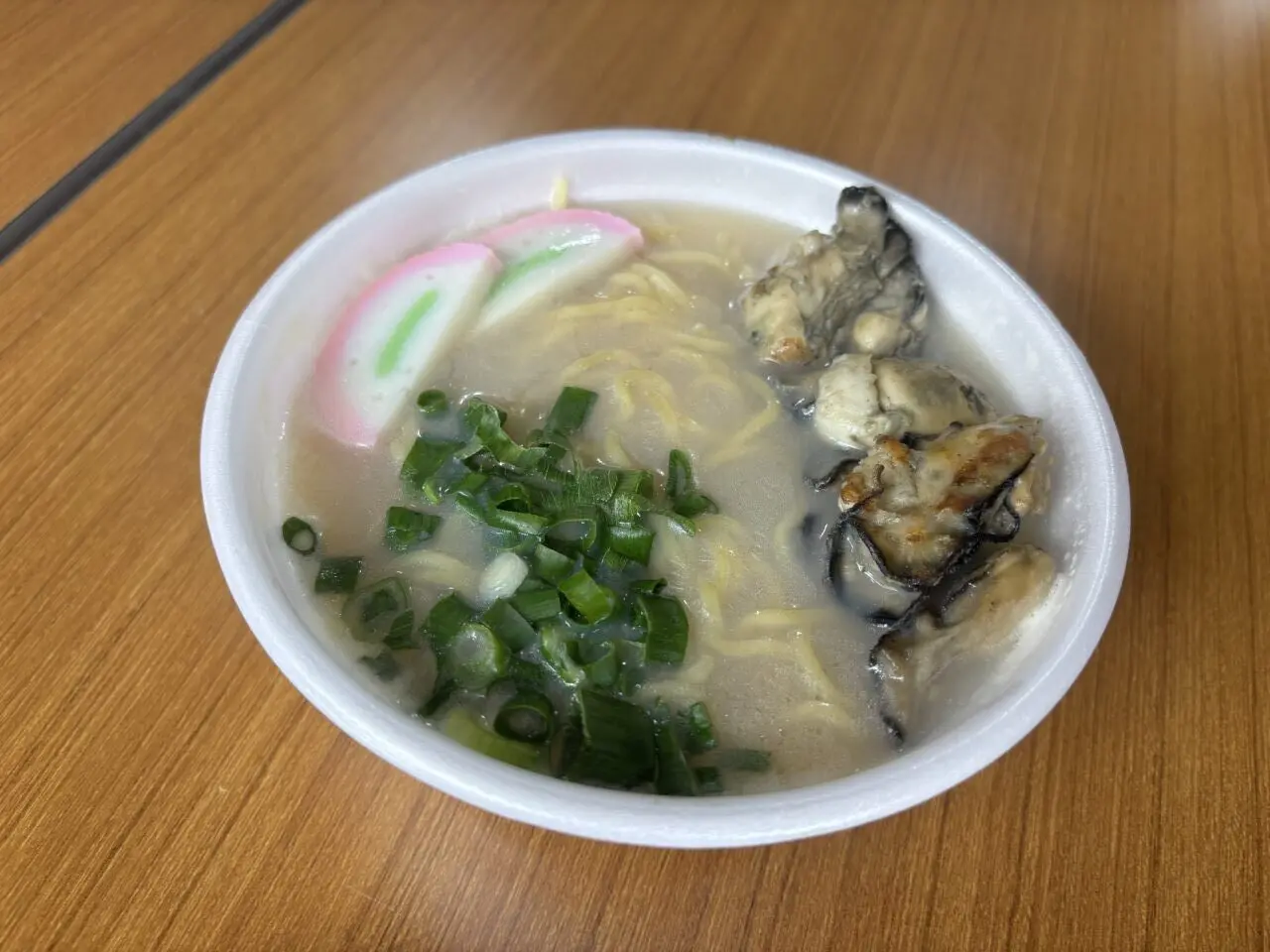 漁師直営牡蠣ラーメン　恵比寿丸ラーメン
