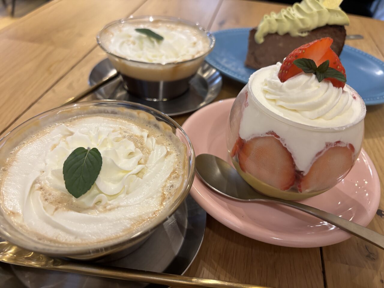 ハミングフィールズケーキ