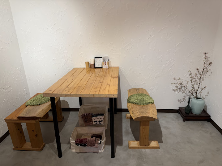 おにぎりたべり屋店内