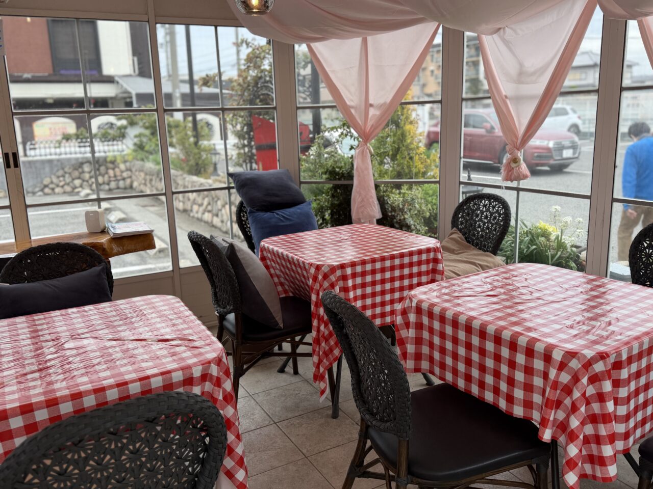 シャンソニエはなれ