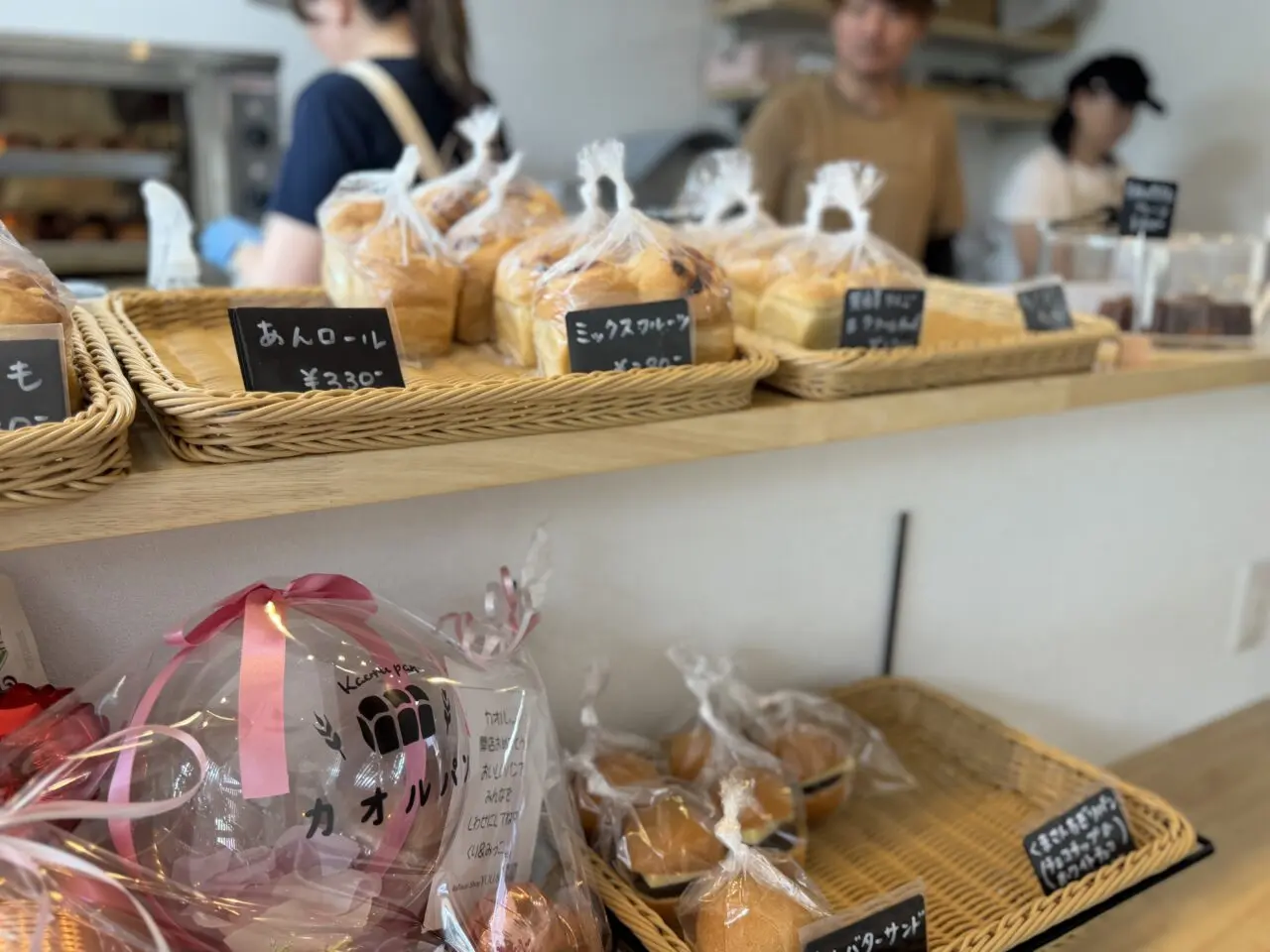 カオルパン店内
