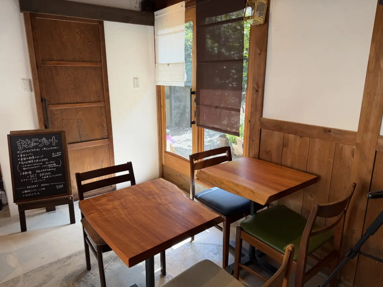 Maniまあに店内